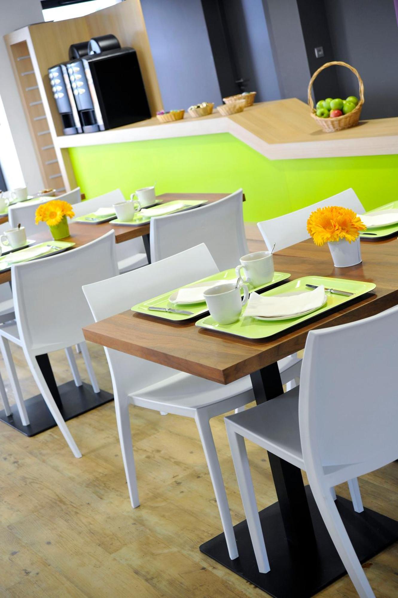 Sure Hotel By Best Western Guérande Restoran fotoğraf